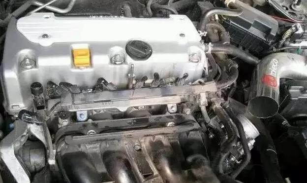 汽車發(fā)動機進氣管的檢查和維護不能忽略！